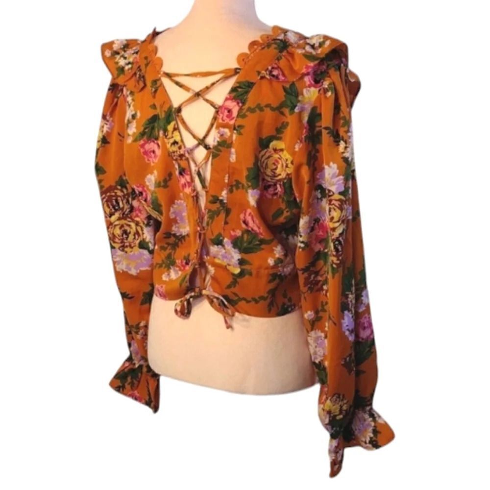 Milk & Honey Rustic Floral Lace Up Ruffled Long Sleeve Crop Blouse Large NWOT - Picture 8 of 15